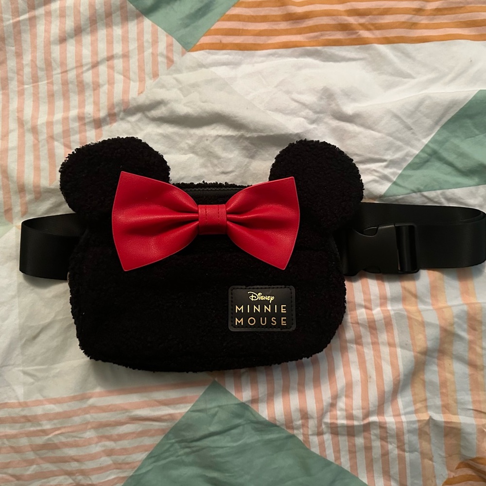 Minnie Mouse Fanny Pack Bag NWOT